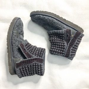 Ugg sweater boots